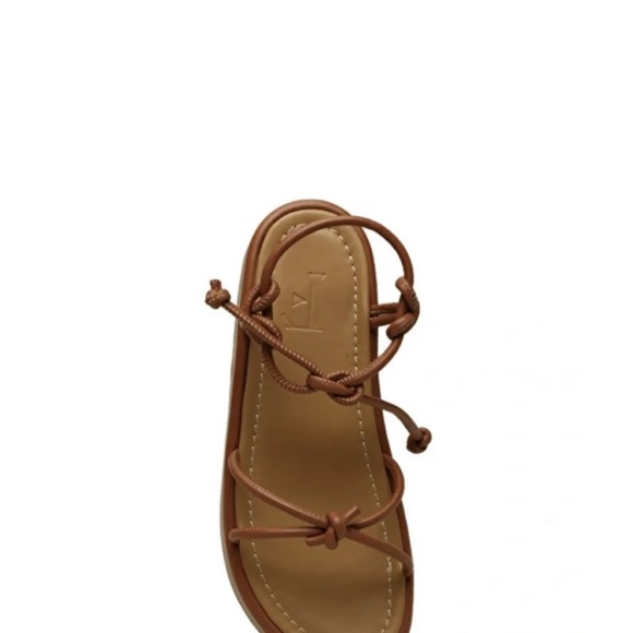 Flattered Platform Leather Sandals - Picture 3 of 6